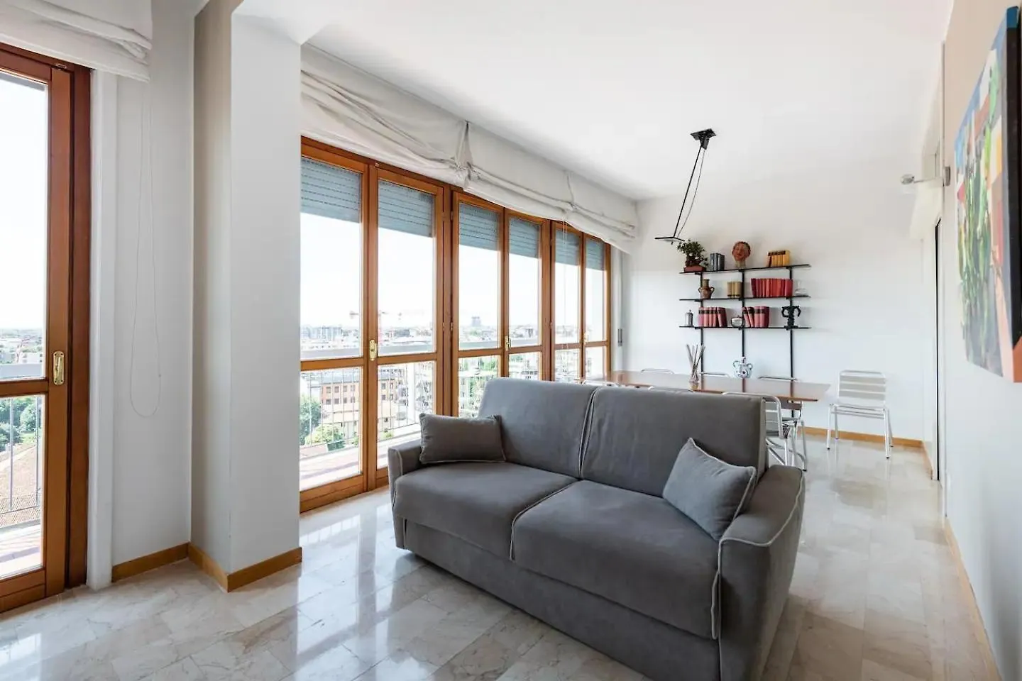 Amazing City Center Skyline Apartment Milan