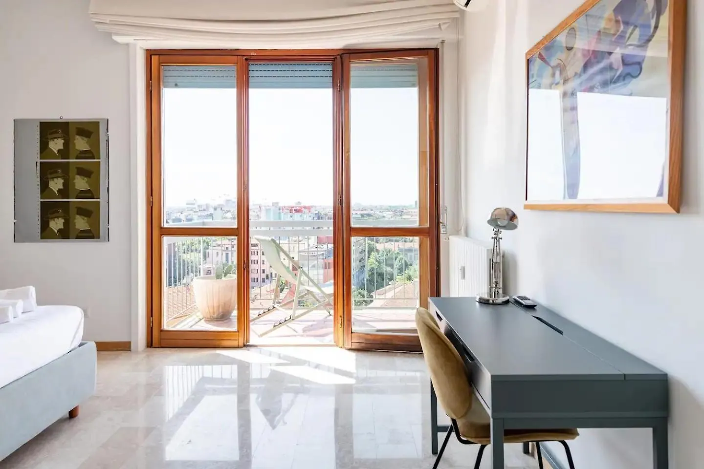 Amazing City Center Skyline Apartment Milan Italy